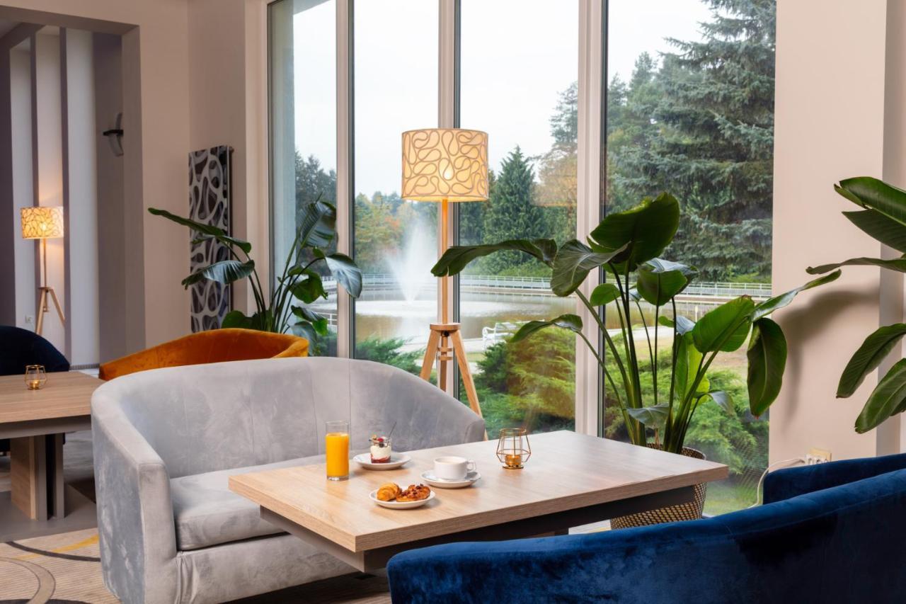 Perla Lesna Nadarzyn Bed and Breakfast Eksteriør billede